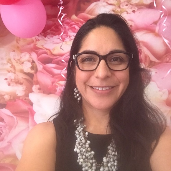 Meet your Posher, Rita - Picture 1 of 1